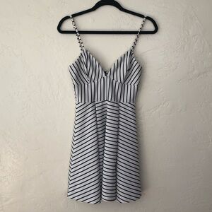 Anthropologie strappy rear zip summer dress in good condition